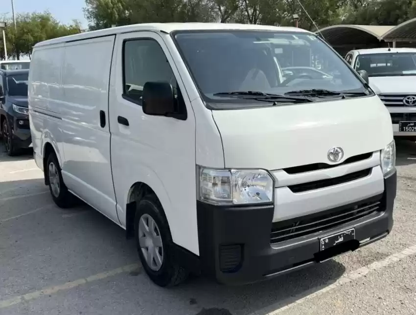 مستعملة Toyota Hiace للإيجار في الرياض #21199 - 1  صورة 